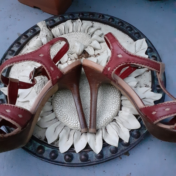 🌈ALDO WESTERN PIN UP HEELS -6 - Picture 3 of 6